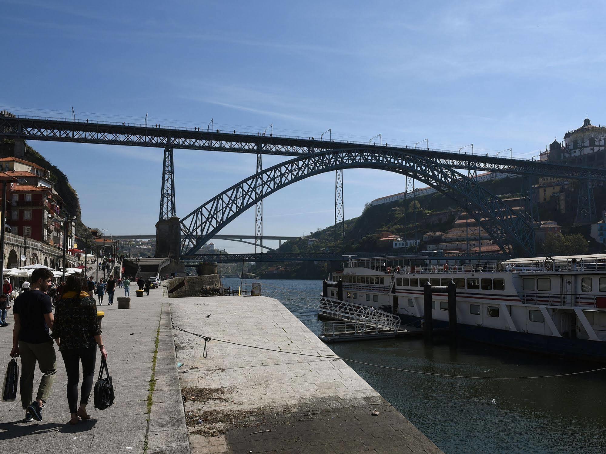 Invicta Ribeira Boat Hotel OOporto Esterno foto