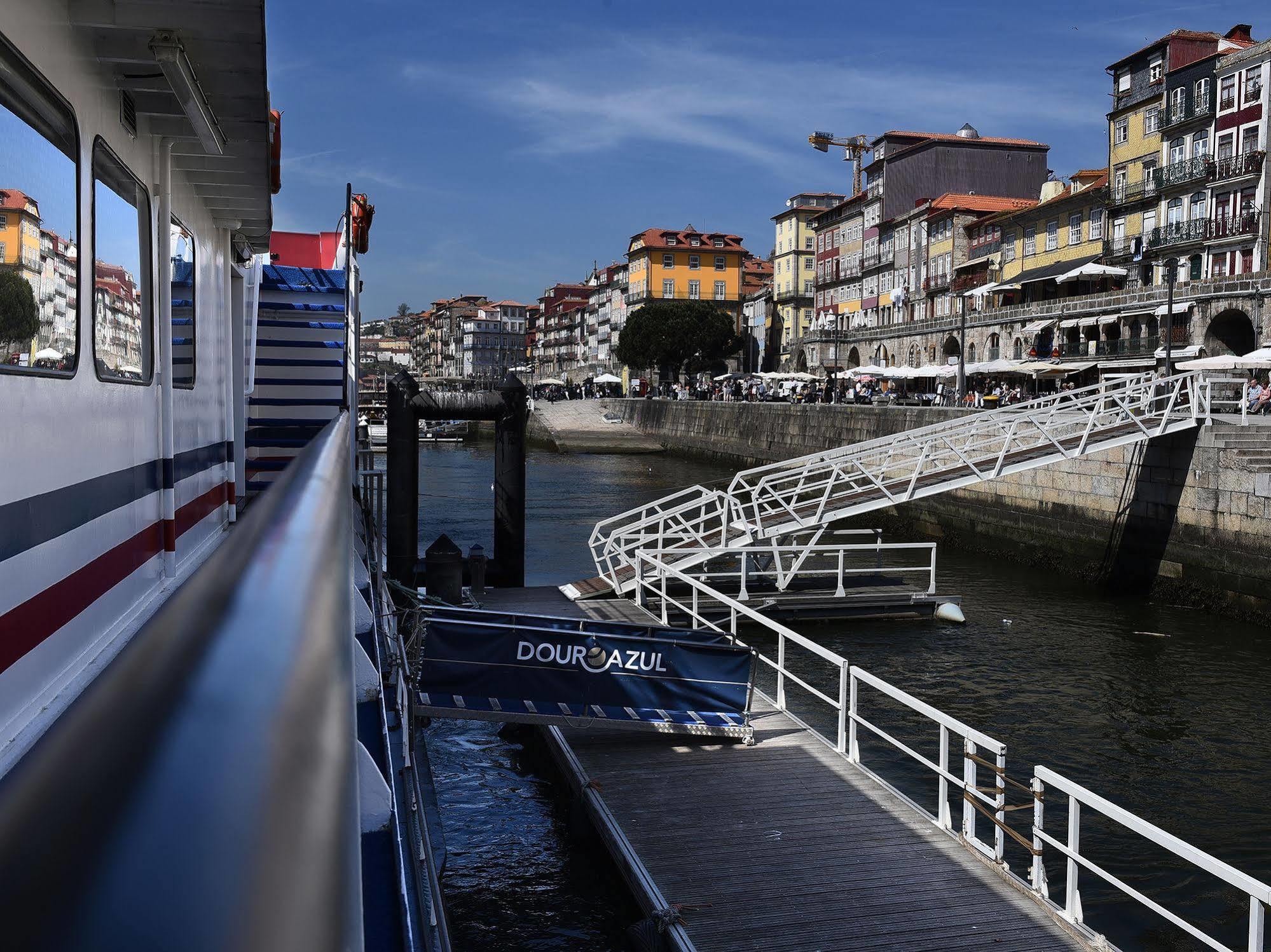 Invicta Ribeira Boat Hotel OOporto Esterno foto