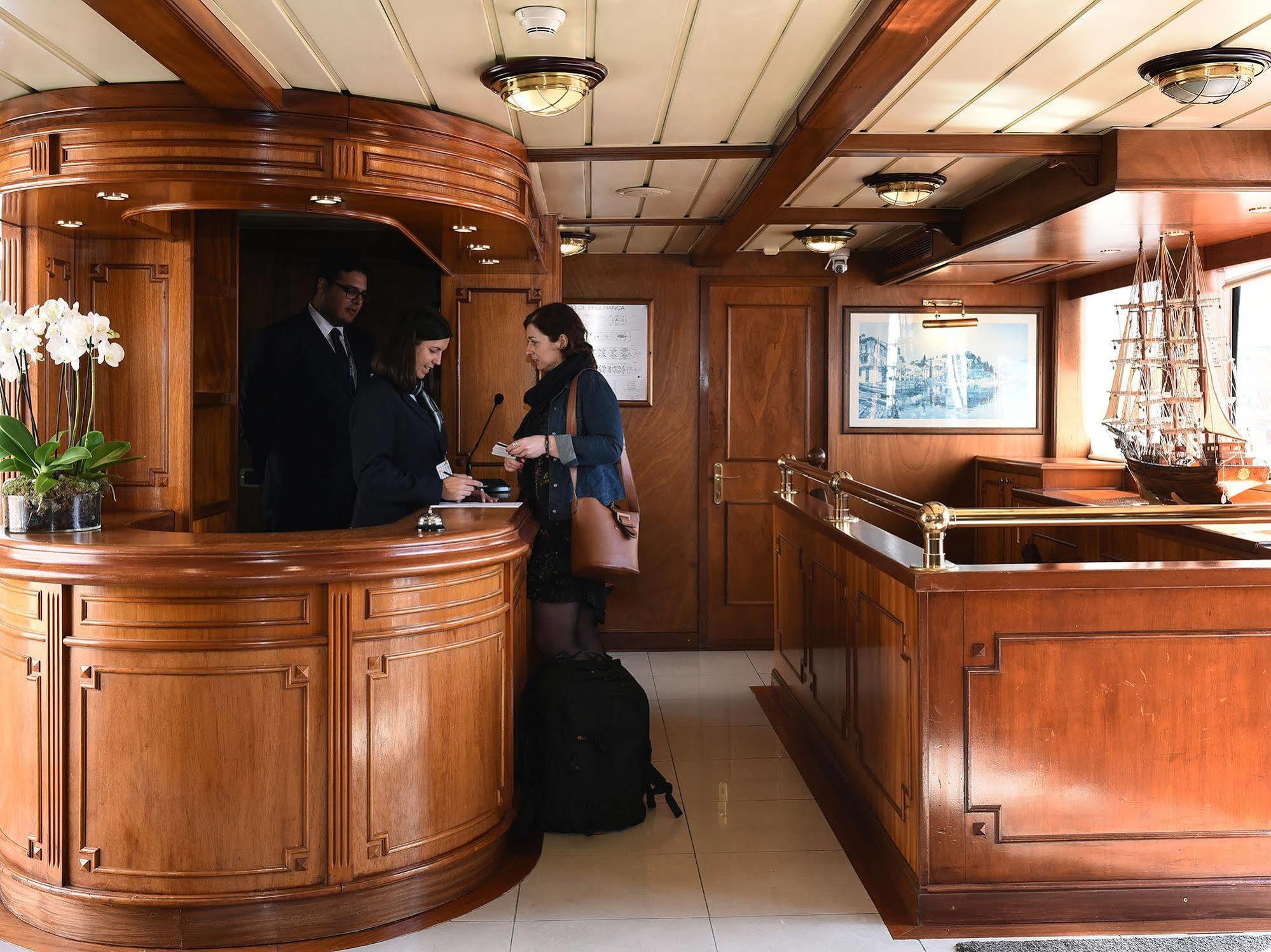 Invicta Ribeira Boat Hotel OOporto Esterno foto
