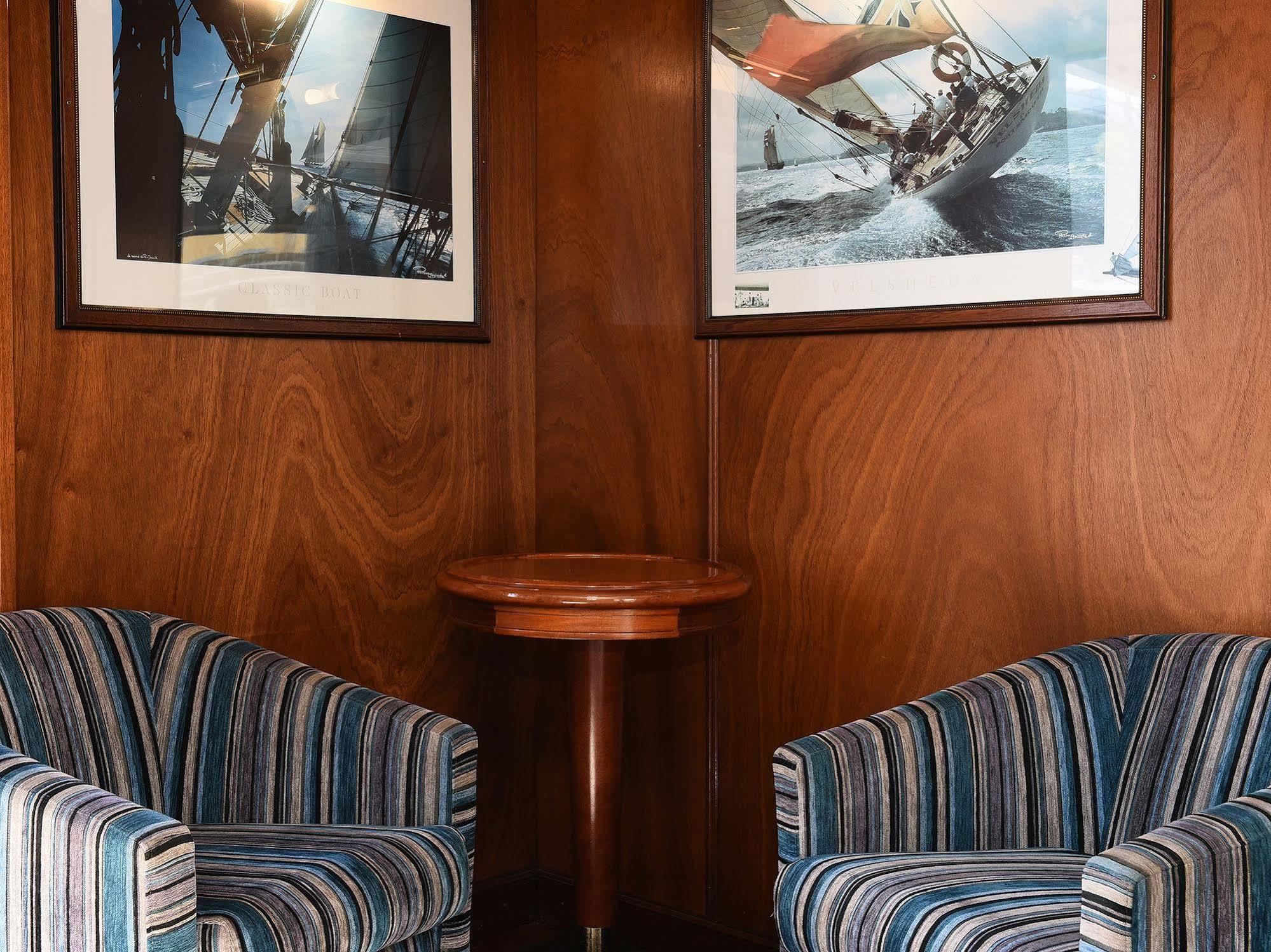 Invicta Ribeira Boat Hotel OOporto Esterno foto